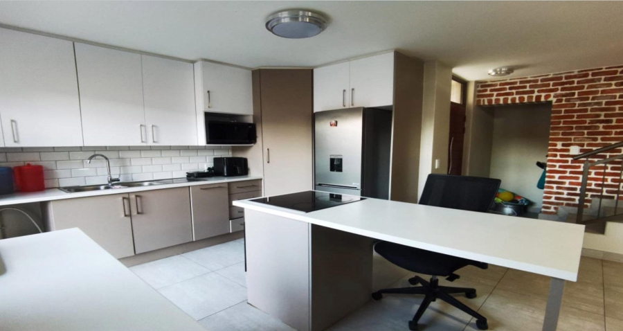 4 Bedroom Property for Sale in Pecanwood Estate North West